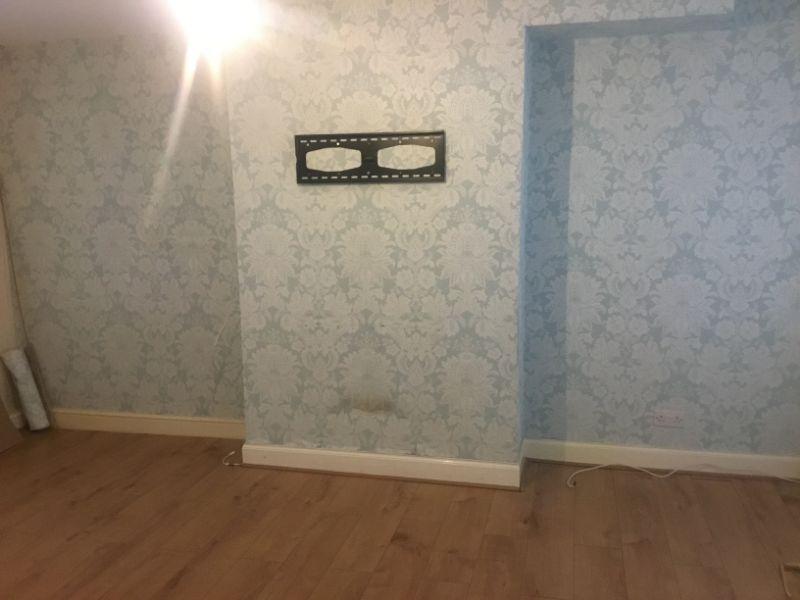 97 Gwynedd Avenue Townhill Swansea 3 bed terraced house £550 pcm (£