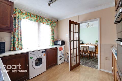 519 Broxburn Drive, South Ockendon, RM15 5QA