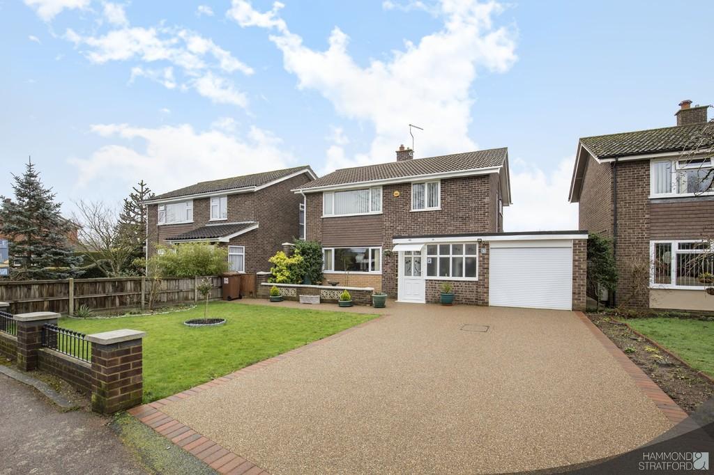 Great Melton Road, Hethersett 4 bed detached house £375,000