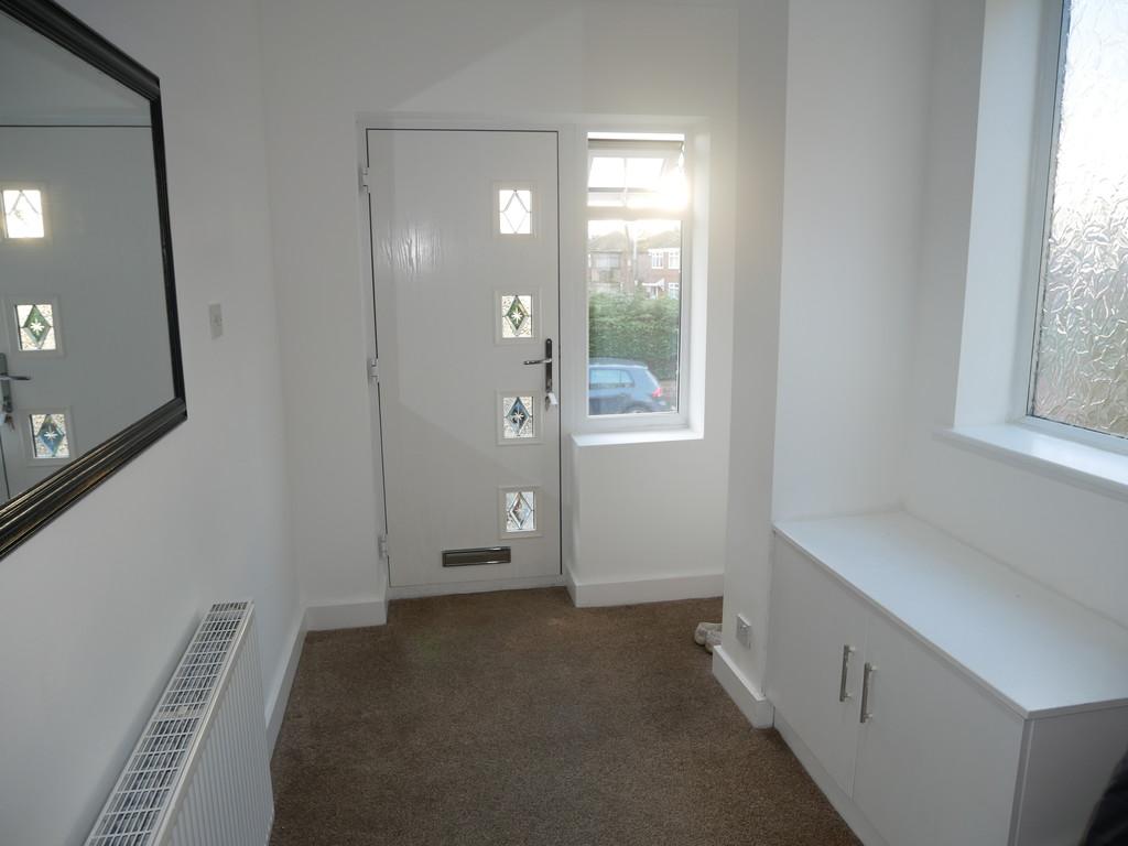 Castlewood Road, Salford, Manchester 3 bed semidetached house £765 pcm (£177 pw)