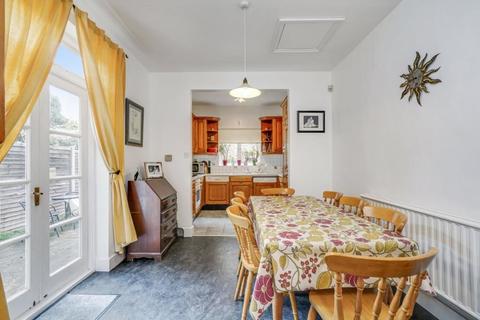 66 Grafton Road, London, W3 6PF
