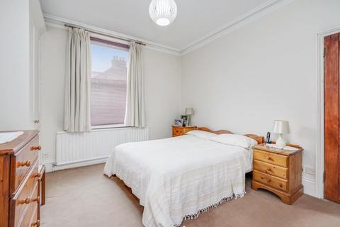 66 Grafton Road, London, W3 6PF