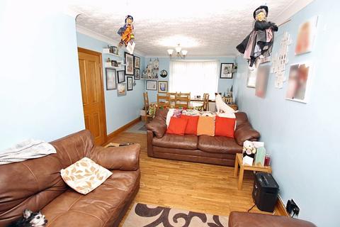 20 Conyers Avenue, Grimsby, DN33 2BY