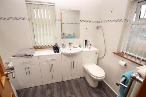 20 Conyers Avenue, Grimsby, DN33 2BY