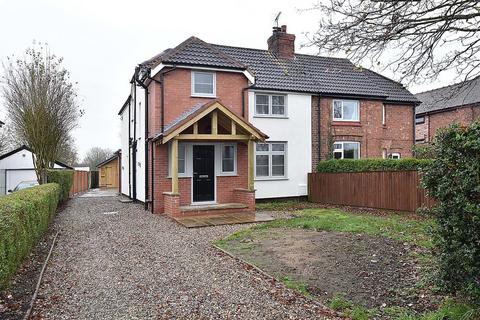 3 bedroom semi-detached house to rent, Sandy Lane, Whitegate