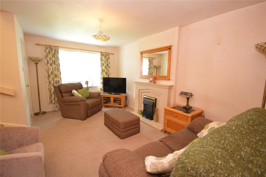 Avondale Drive, Stanley, Wakefield 3 bed detached house £190,000