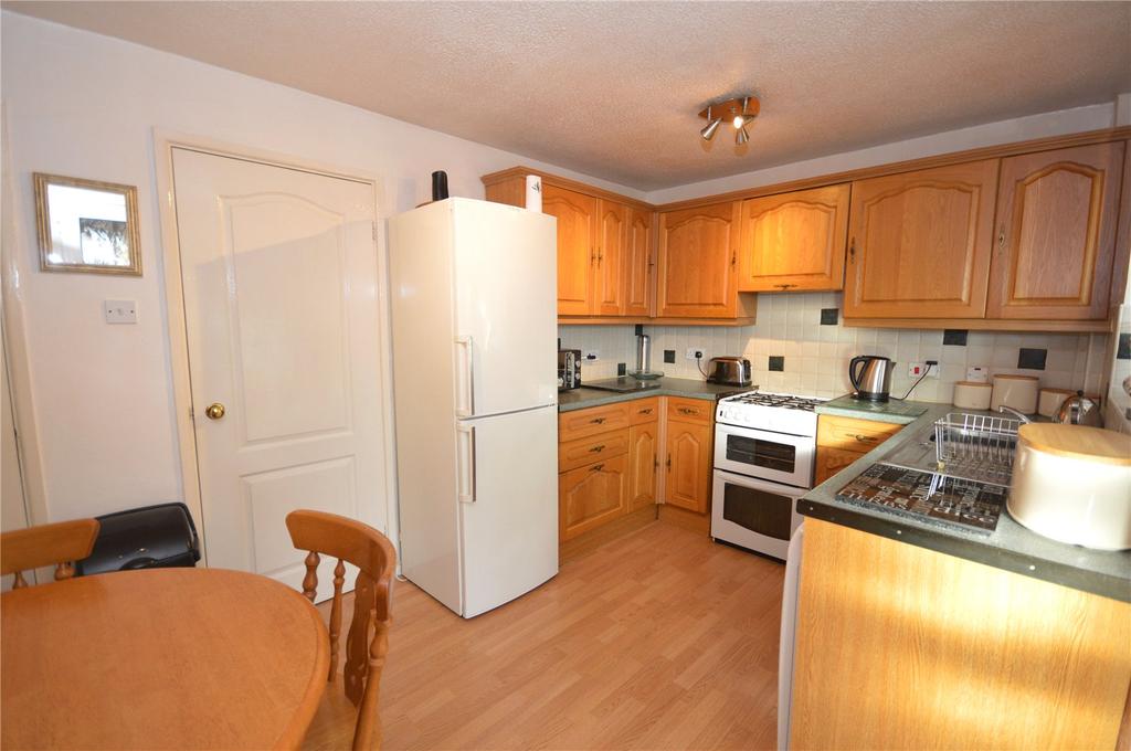 Avondale Drive, Stanley, Wakefield 3 bed detached house £190,000