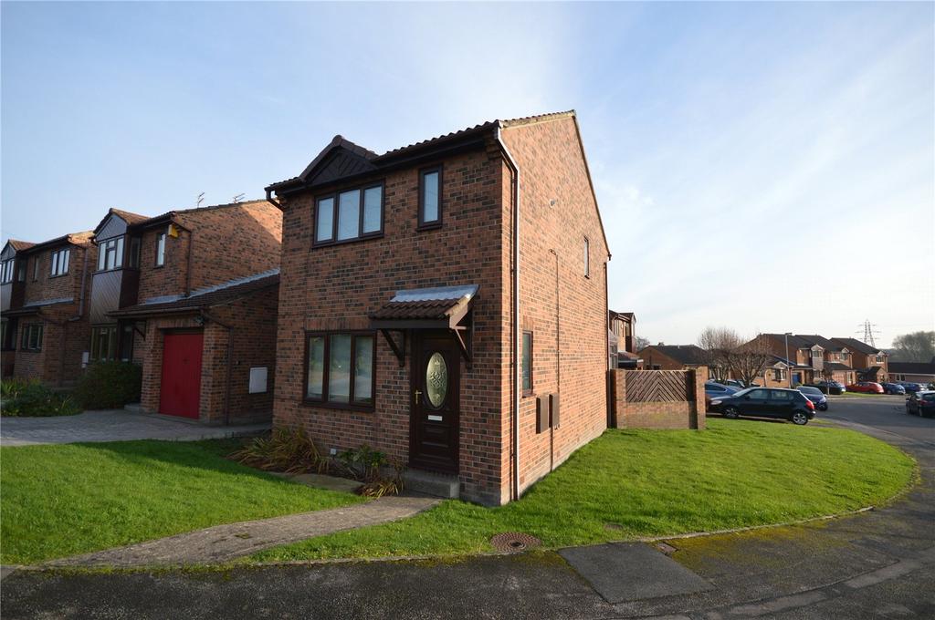 Avondale Drive, Stanley, Wakefield 3 bed detached house £190,000