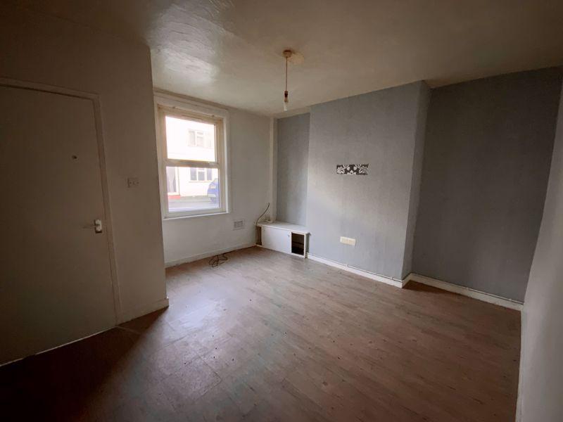 Henllan Street, Denbigh 2 bed terraced house £89,950