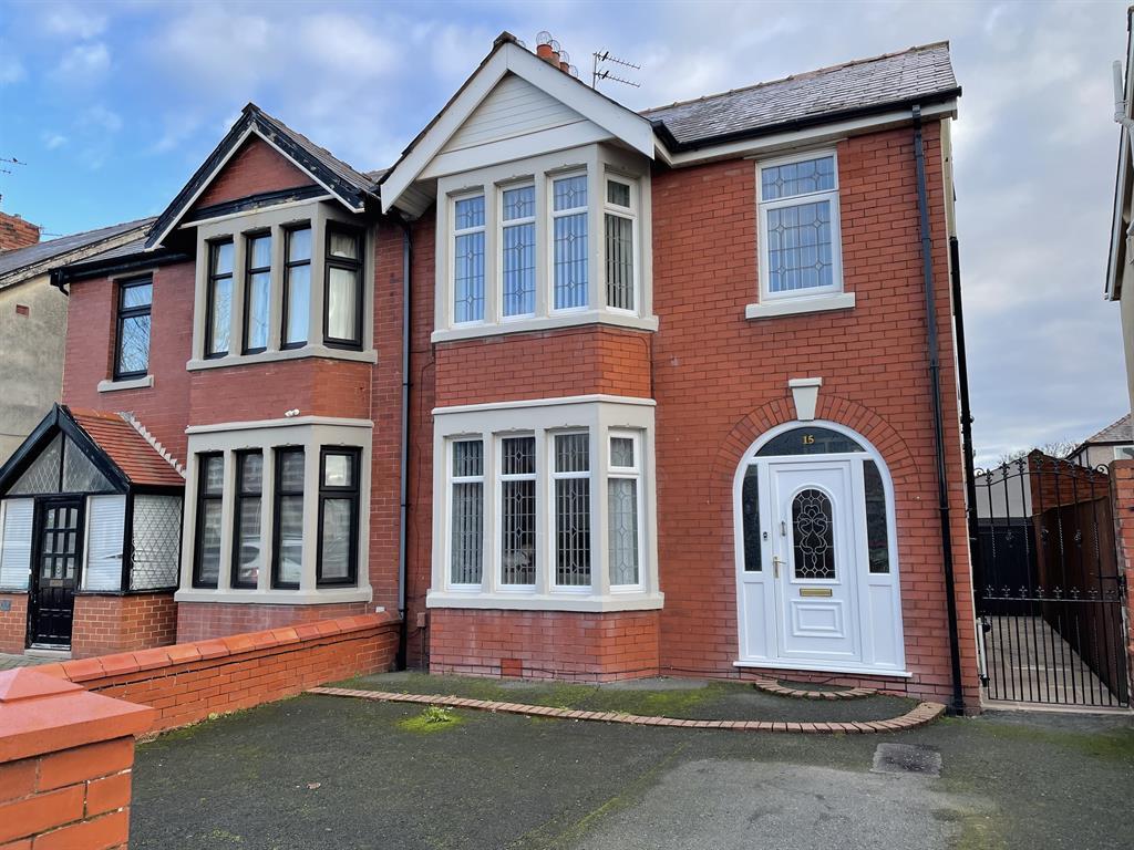 Wetherby Avenue, Blackpool, FY4 1PZ 3 bed semidetached house £169,950