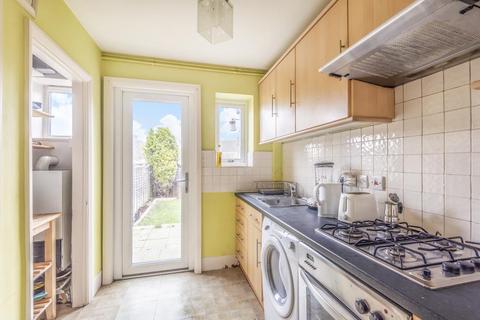 14 Ashhurst Way, Oxford, OX4 4RA