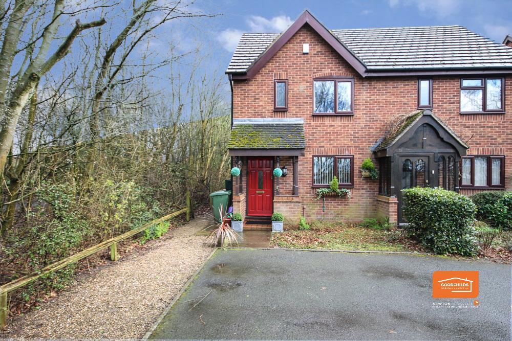 Saunton Road, Bloxwich, Turnberry Estate 2 bed townhouse £650 pcm (£150 pw)