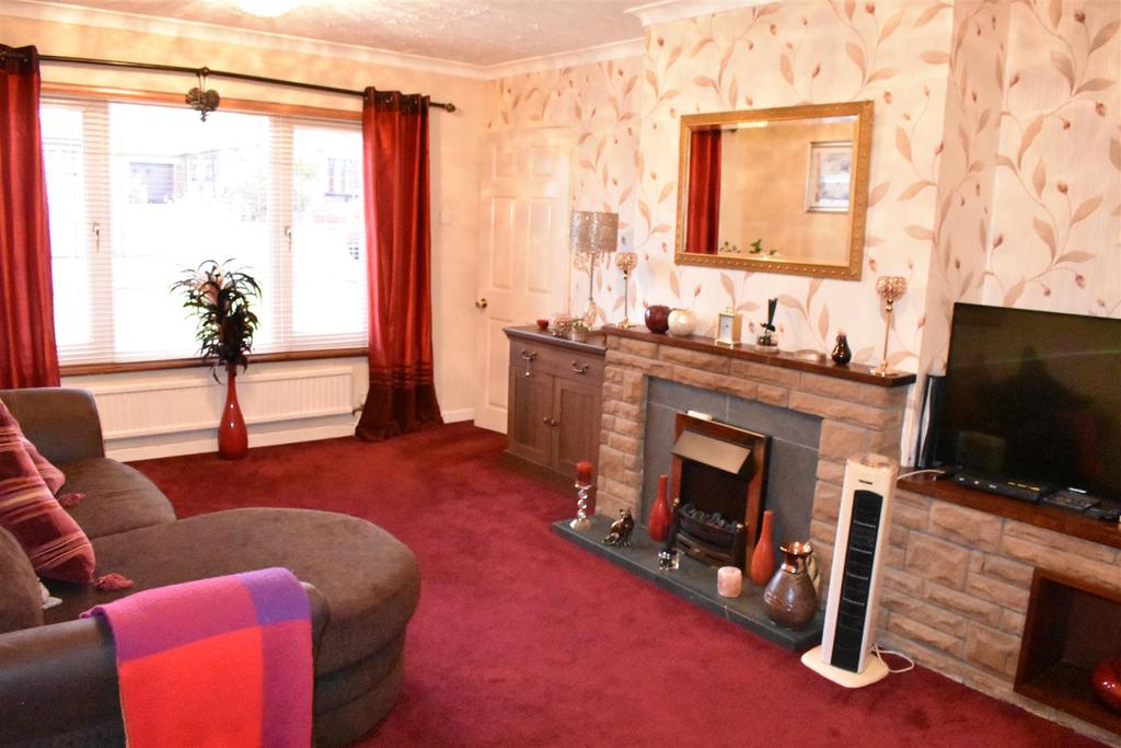 Delffordd, Rhos, Pontardawe, Swansea... 3 bed bungalow £189,950
