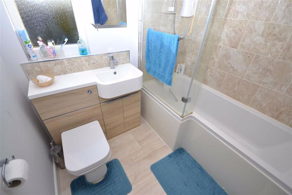 First Floor Bathroom/WC