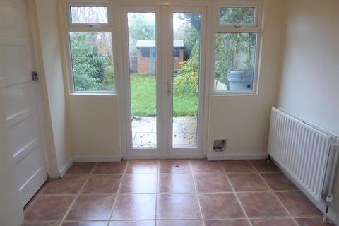 137 Wills Crescent, Hounslow, TW3 2JF
