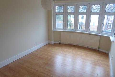 137 Wills Crescent, Hounslow, TW3 2JF