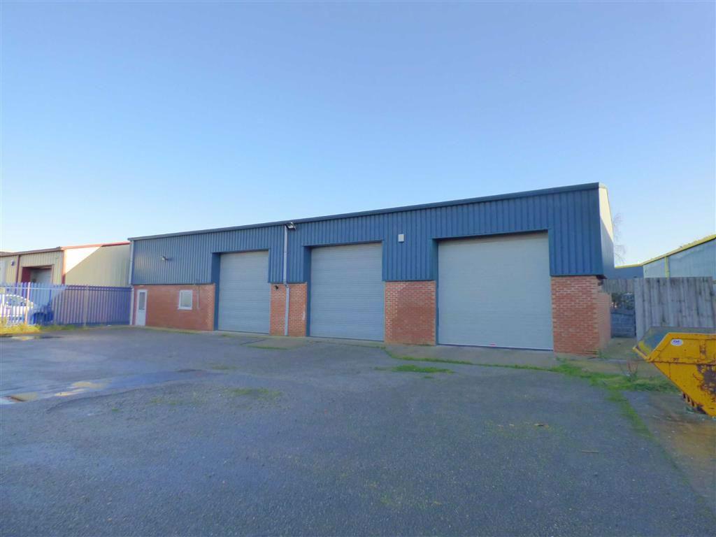 Bolingbroke Road, Louth, Lincolnshire Industrial unit £1,200 pcm (£