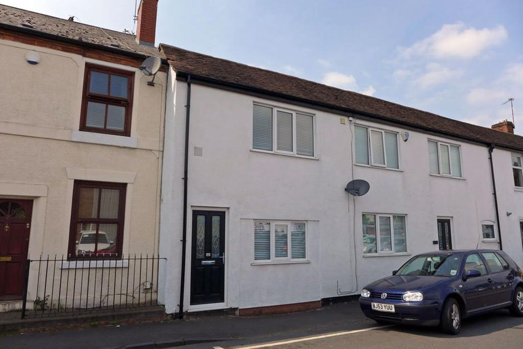 Cecil Street, Stourbridge 2 bed terraced house £595 pcm (£137 pw)
