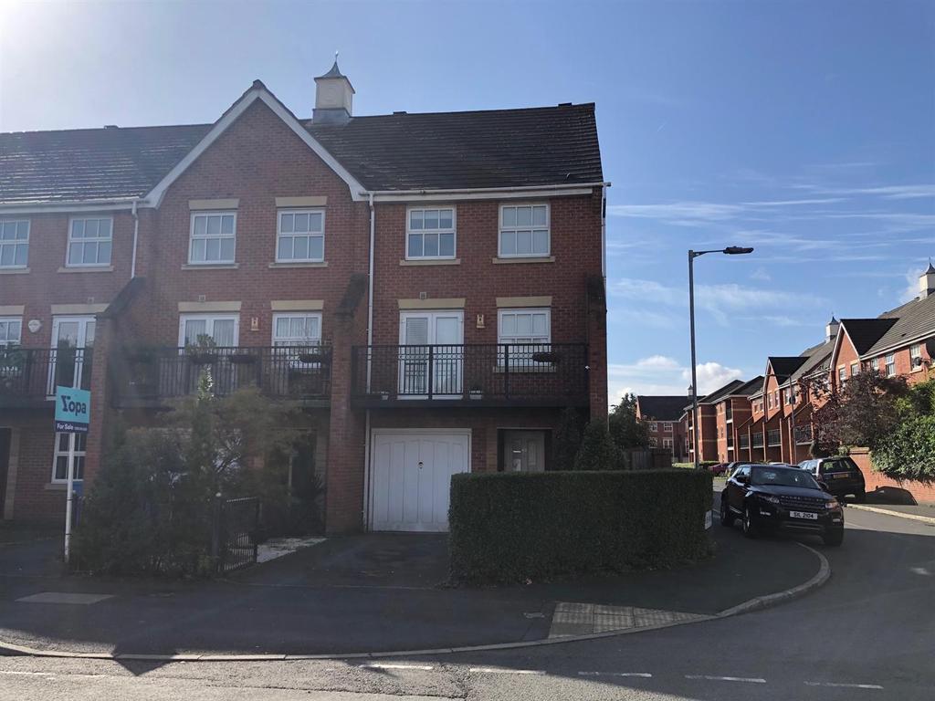 69 Brantingham Road, Whalley Range, Manchester 4 bed townhouse £1,800