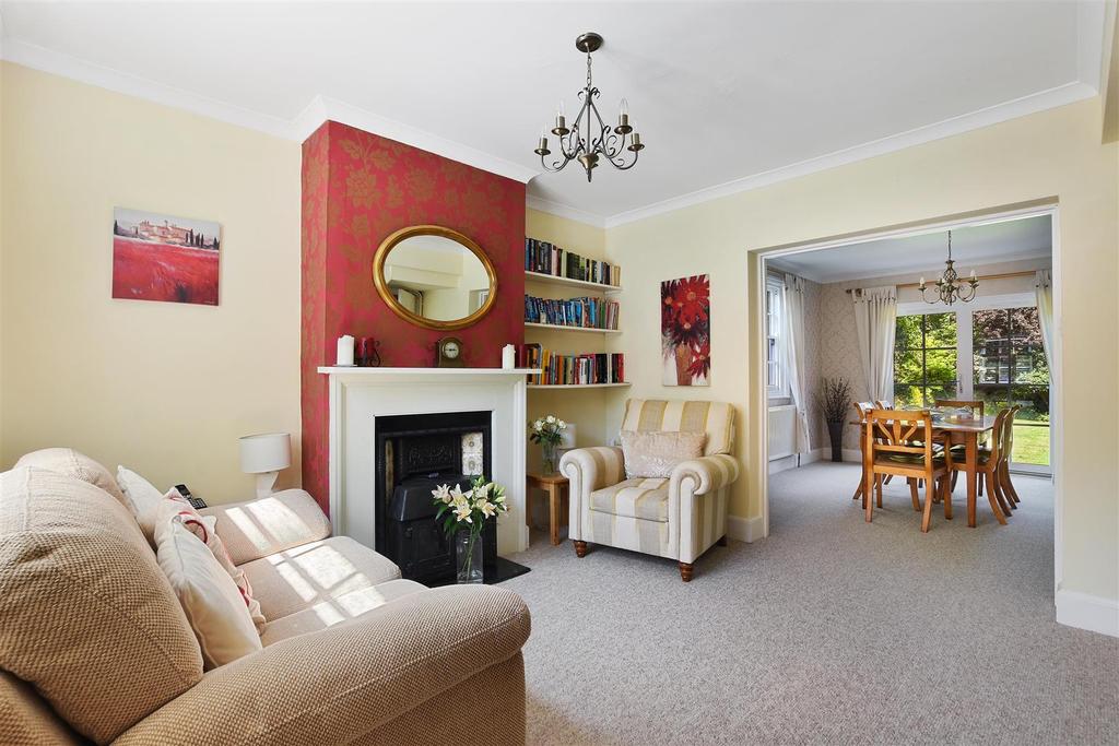Mill Green Road, Mill Green, Ingatestone 3 bed detached house £800,000