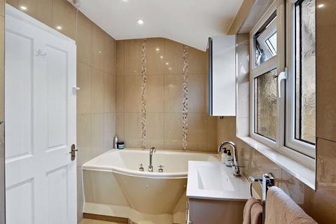 21 Fairlawn Park, London, SE26 5RZ