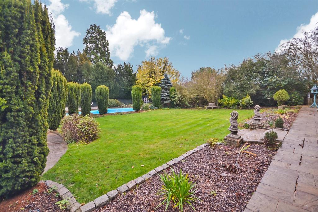 Lawn Garden i.JPG