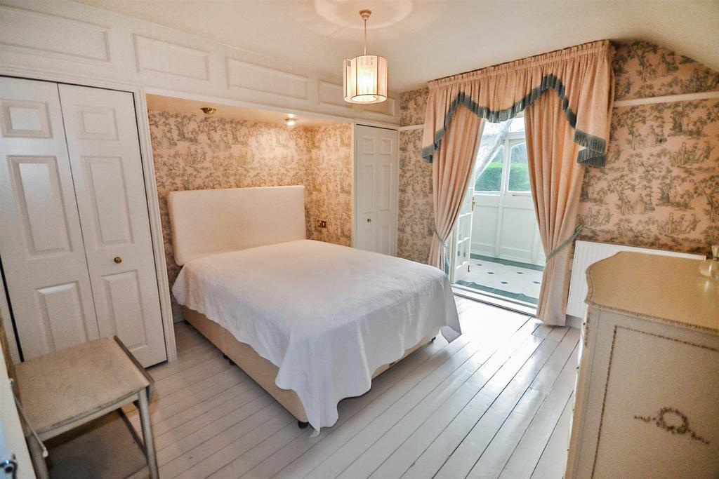 Guest Bedroom.JPG