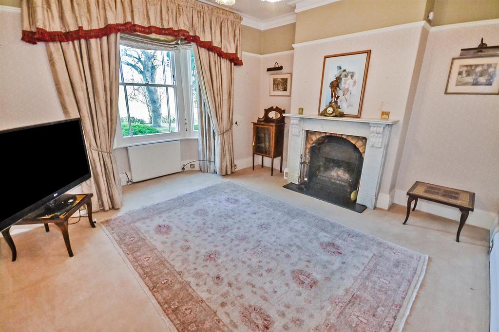 Drawing Room.JPG