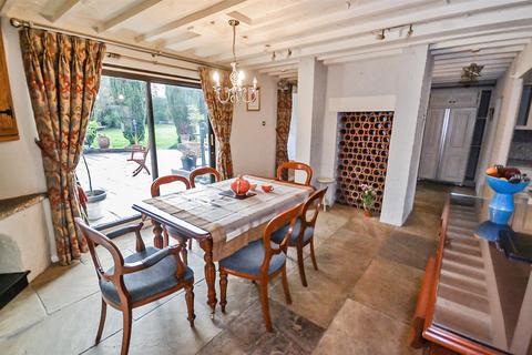 91 Creeton Road, Little Bytham, Grantham, NG33 4PX