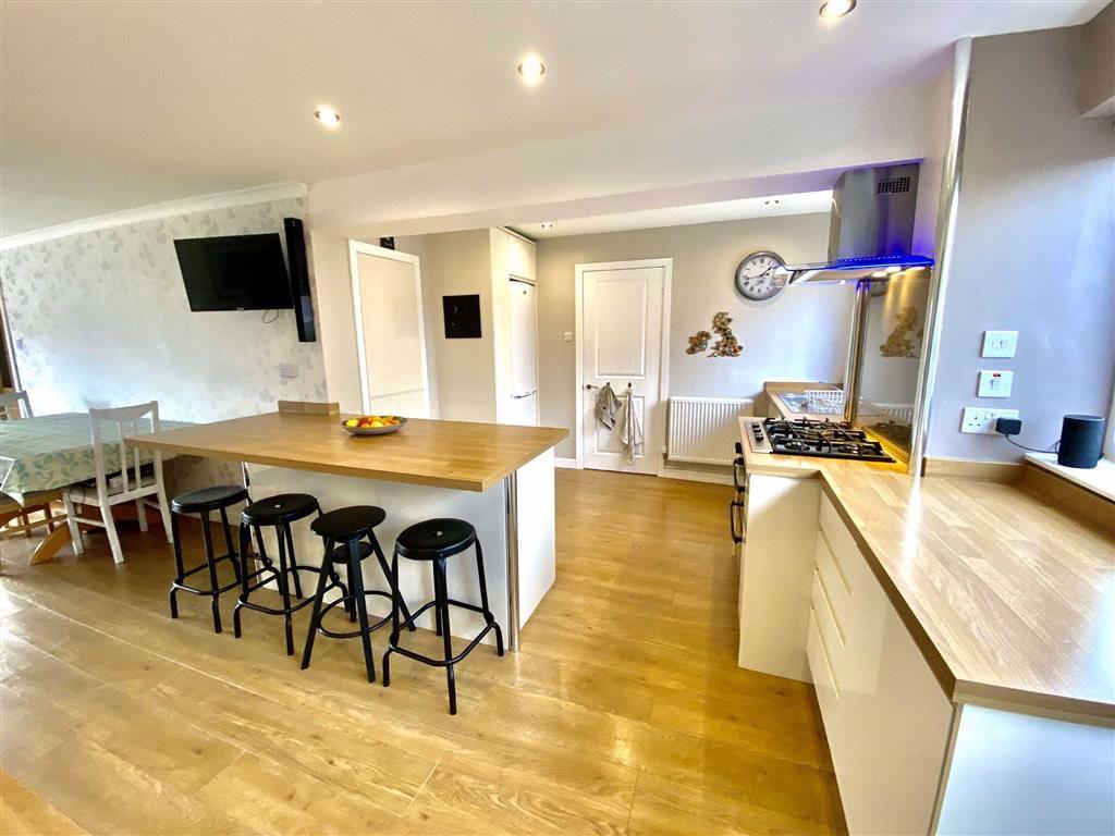 Spacious extended breakfast Kitchen / Dining Room