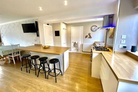 51 Azalea Drive, Burbage, Hinckley, LE10 2QR