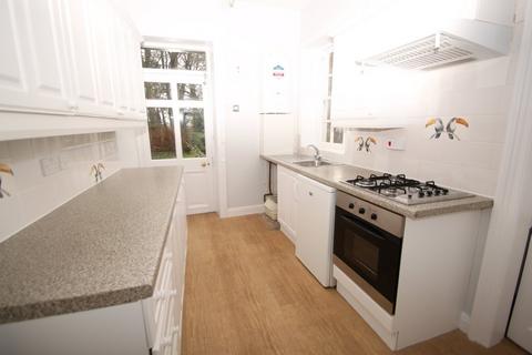 2 bedroom detached house to rent, Harrogate Road, Wetherby, LS22 6AJ