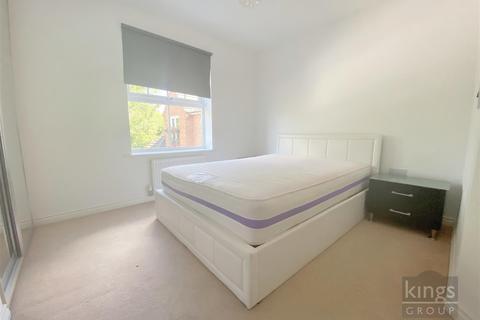 9 Weller Mews, Enfield, EN2 8FG