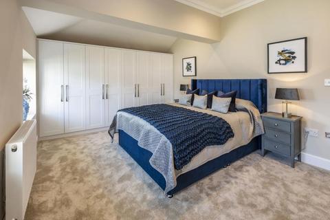 2 bedroom apartment to rent, Virginia Water, Surrey