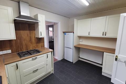 Brondeg Lodge Brondeg Lane, Alltwen, Swansea, SA8 3AE