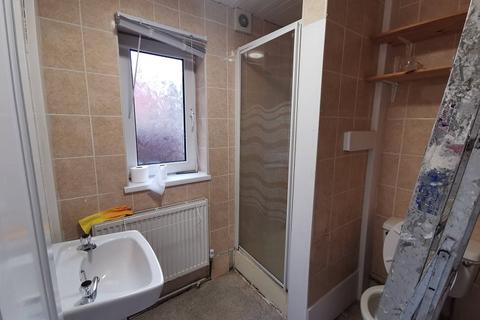 Brondeg Lodge Brondeg Lane, Alltwen, Swansea, SA8 3AE