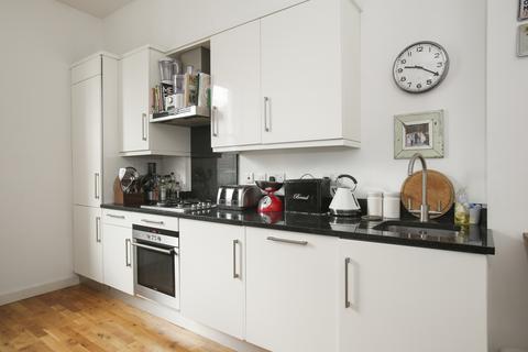 1 bedroom apartment to rent, Bishops Way, London, E2