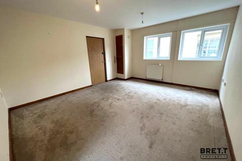 1 bedroom flat to rent - Elizabeth Venmore Court, Yorke Street, Milford Haven, Pembrokeshire. SA73 2LZ