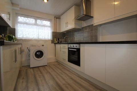 2 bedroom terraced house to rent, Grange Road, London, E13