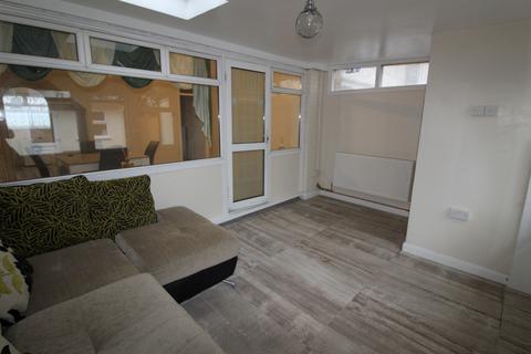 2 bedroom terraced house to rent, Grange Road, London, E13