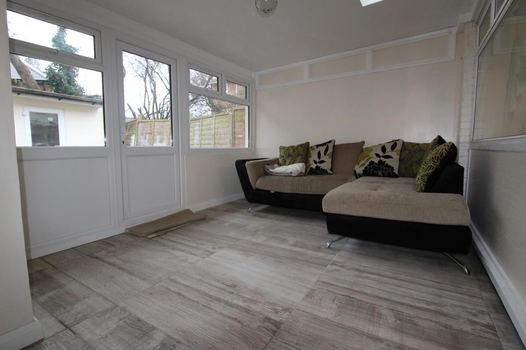 House in London - View 3