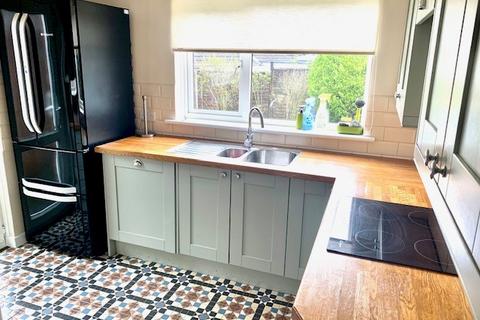 undefined, CLIFTON GARDENS, SO18