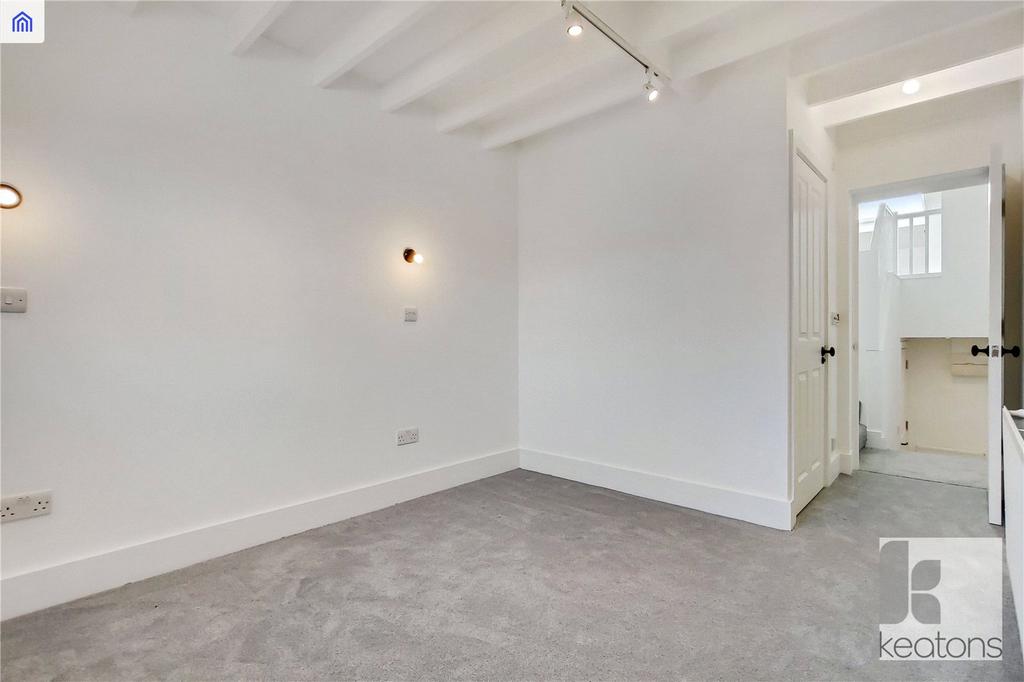 Apartment in London - View 4