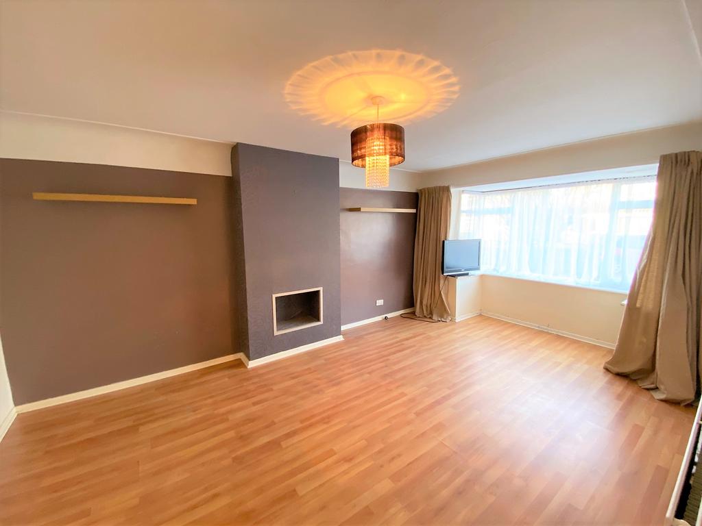 Glenmarsh Way, Formby, Liverpool L37 3 bed semidetached house £199,950