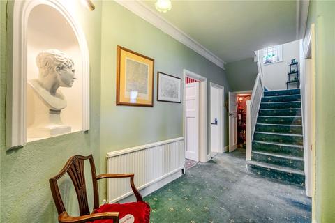 35 Lillian Avenue, London, W3 9AN