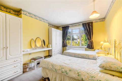 35 Lillian Avenue, London, W3 9AN