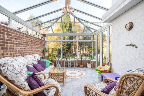 35 Lillian Avenue, London, W3 9AN