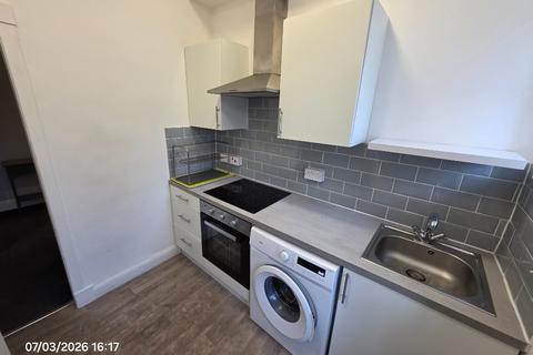 2 bedroom flat to rent, Parsons Green Terrace, Edinburgh, EH8