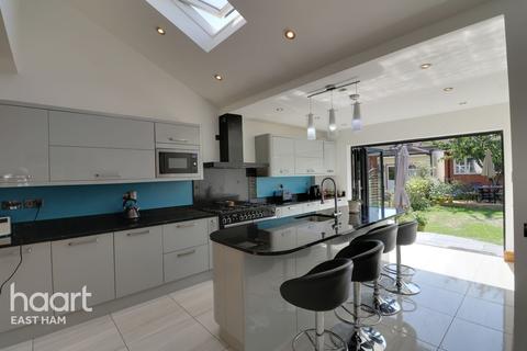 165 Byron Avenue, Manor Park, London, E12 6NJ