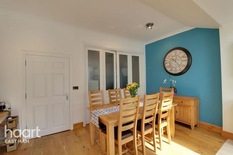 165 Byron Avenue, Manor Park, London, E12 6NJ